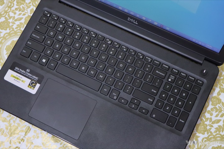 kiểm tra bàn phím khi chọn mua laptop cũ chất lượng 2022